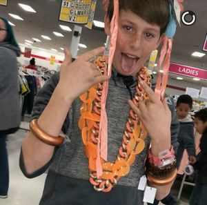 Meet your Posher, Travis